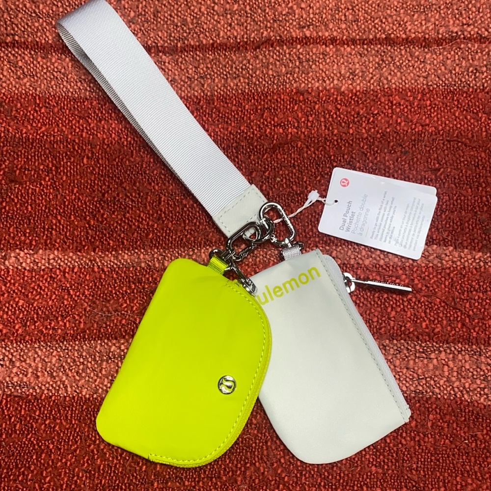 LULULEMON DUAL POUCH WRISTLET NEW WITH TAGS